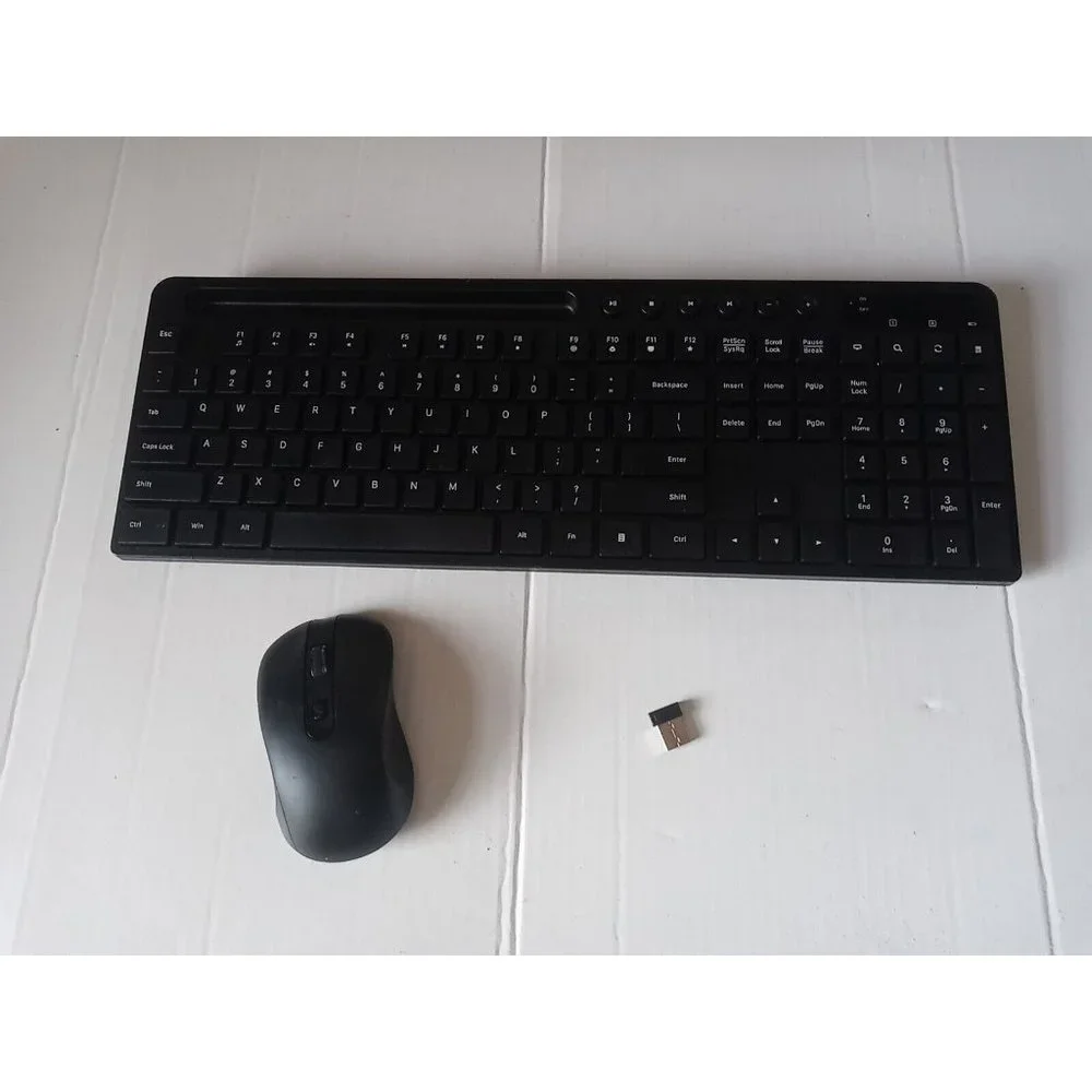 Wireless Keyboard and Mouse, Full-Size Quiet Keyboard Mouse Combo, 2.4GHz  NEW